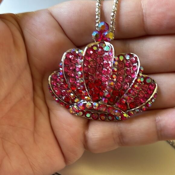 Crystal Rhinestone Crown Pendant Long Chain Necklace/Brooch NWOT - Picture 1 of 4